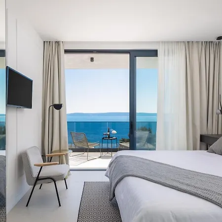 Luxury Sea Idea With Outdoor Swimming Pool In Okrug Gornji - Trogir