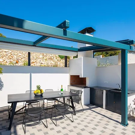 Villa Luxury Sea Idea With Private Pool & Jacuzzi On Ciovo Near