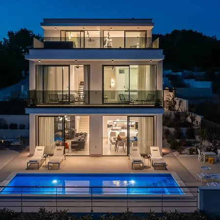 Luxury Sea Idea With Private Pool & Jacuzzi On Ciovo Near Villa *